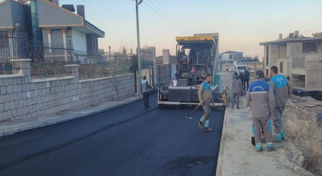 Melikgazi Belediyesi Becen Mahallesinde asfalt çalışması başlattı