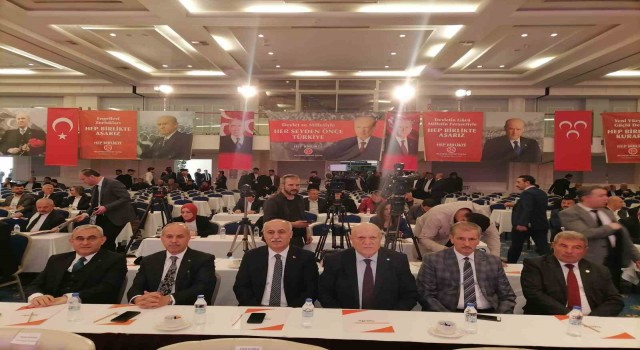 MHPnin Bayburt belediye başkanları Antalyada toplandı