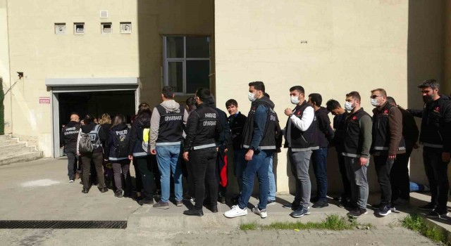 Diyarbakırda Kökünü Kurutma Operasyonunda 133 tutuklama