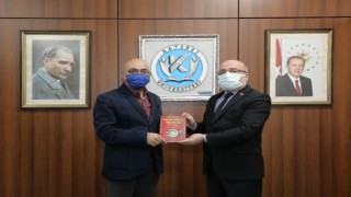 Erciyes A.Ş. Yönetim Kurulu Başkanı Cıngı, Rektör Karamustafayı Ziyaret Etti