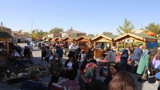 Talas Antika Pazarı Ramazanda da hız kesmeden devam ediyor