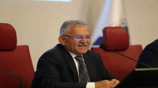 Kayserispor Onursal Başkanı Büyükkılıç: Şehrin markasına herkes sahip çıkmalı