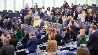 Avrupa Konseyinde depremzedeler için saygı duruşu