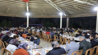 Marmaris Belediyesi, Çamlı Mahallesinde iftar yemeği verdi