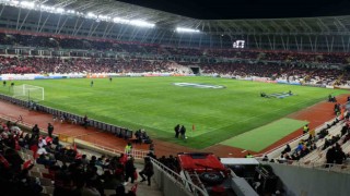 Sivasspor-Fiorentina maçında Sivas Yeni 4 Eylül Stadı kapalı gişe!