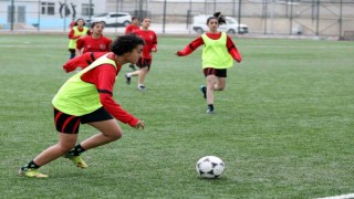 Van Büyükşehir Kadın Futbol Takımı yeni sezona hazır