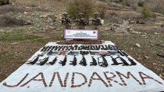 Jandarma, Cudi Dağında çok sayıda mühimmat ve patlayıcı ele geçirdi