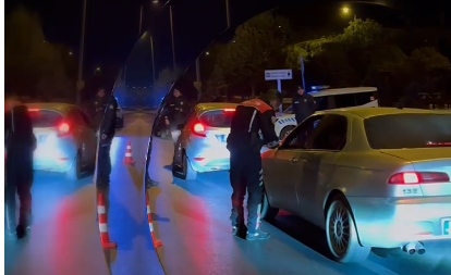 Kayseri'de Dev Şok Uygulama: Aranan Şahıslar Yakalandı, Çok Sayıda Araç ve Silah Ele Geçirildi