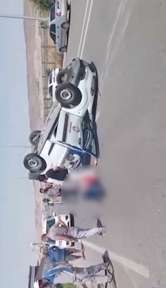 Kontrolden çıkan 2 araç takla attı: 2 yaralı