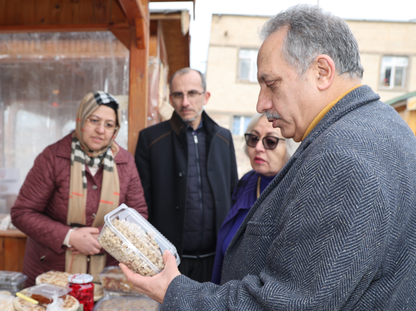 Maharetli Eller Kadın Üretici Pazarı Bu Pazar Aynı Yerinde