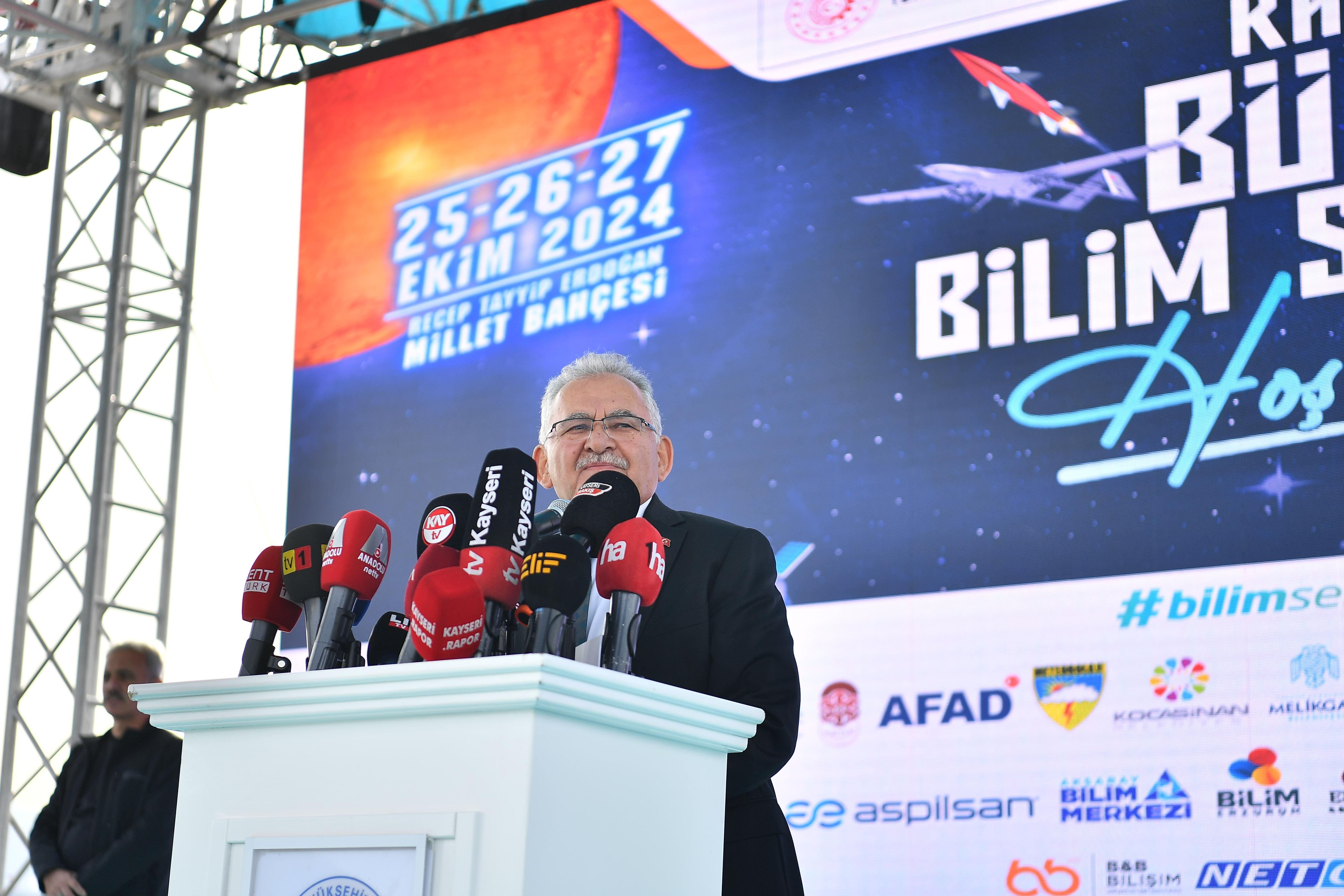 Başkan Büyükkılıç, “Bilimle buluşma ve yavrularımızın cesaretlendirilmesi adına güzel bir çalışma gerçekleşiyor”
