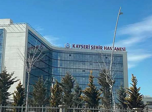 Kayseri Şehir Hastanesi’nin Karşısına Yeni Bir Yeşil Alan ve Yaya Yolu Geliyor