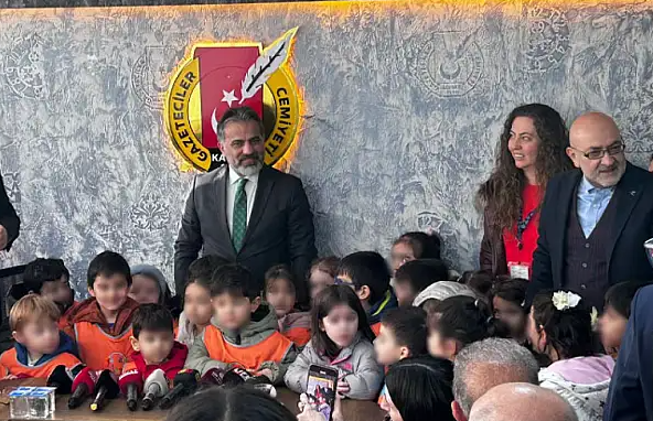 Kayseri'de 10 Ocak Çalışan Gazeteciler Günü: Protokolden Destek, Miniklerden Sevgi