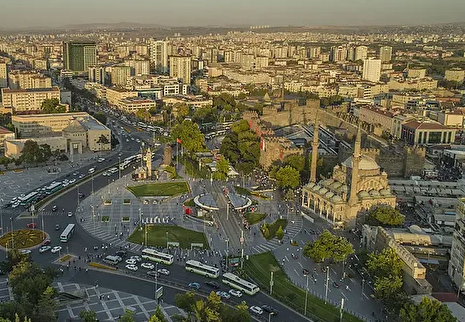 Kayseri 10 Yılda İhracatta %120 Büyüdü: “Sanayinin Lokomotifi Küresel Pazara Açıldı”