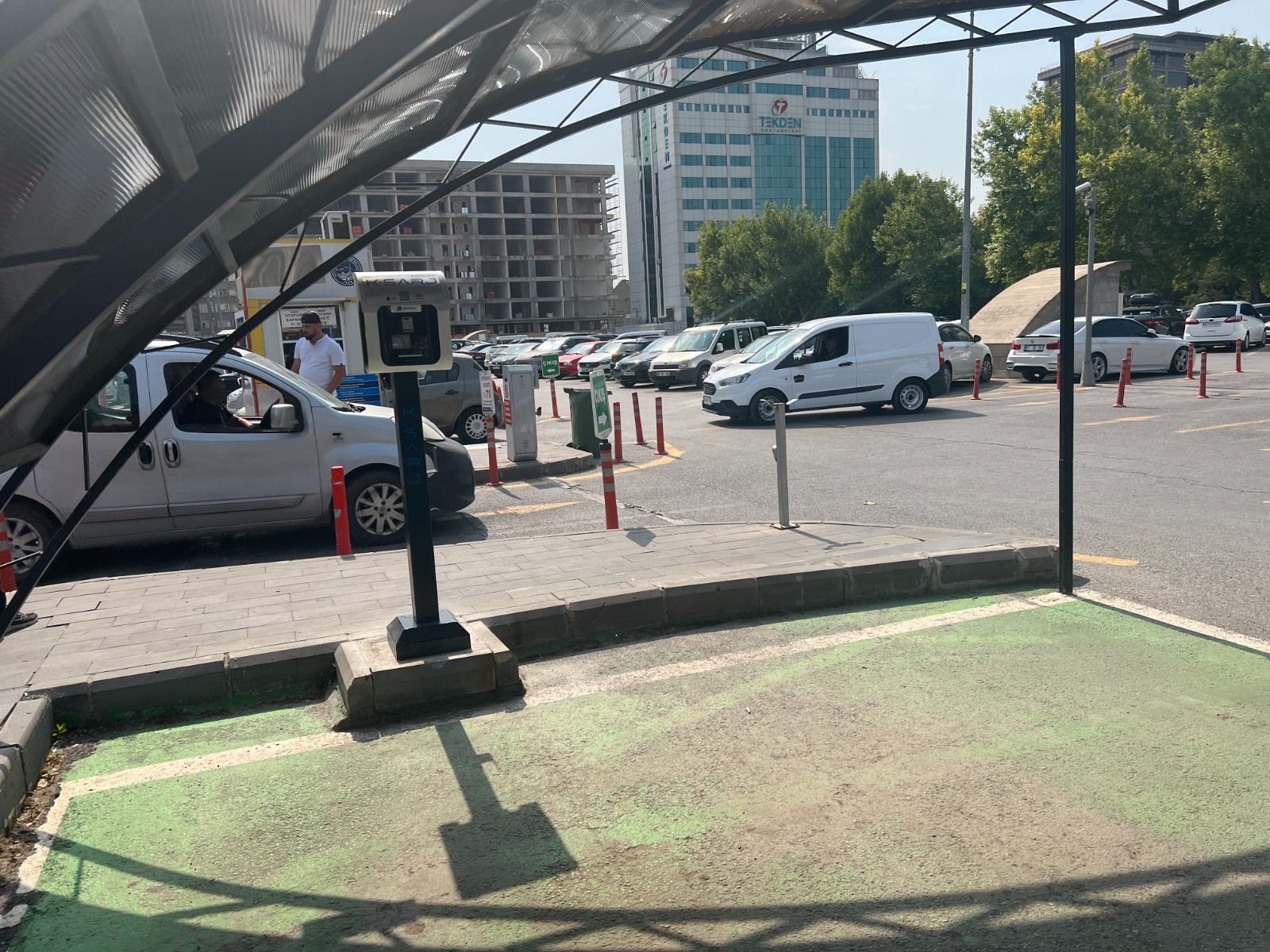 Kayseri'de Elektrikli Araçlar için K-Şarj İstasyonları Hizmete Girdi