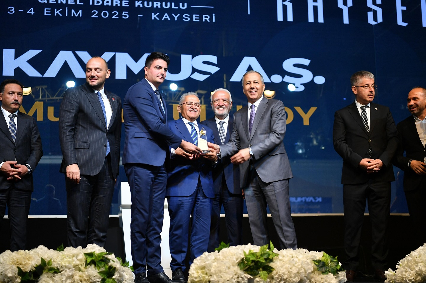 İçişleri Bakanı Yerlikaya, Kayseri'de MÜSİAD Toplantısına Katıldı