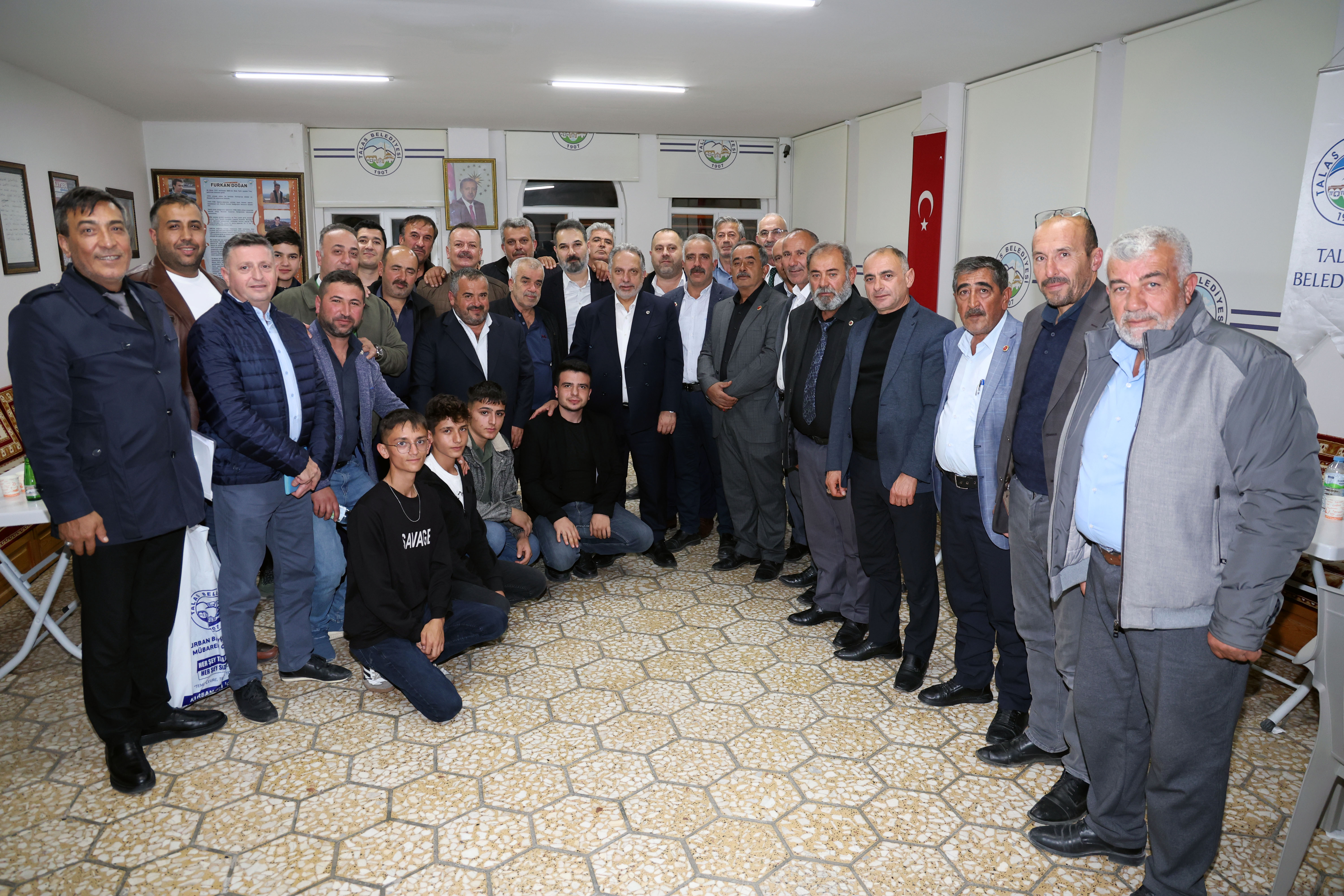 Talas'ta Muhtarlar Toplantısı Yeni Açılan Kültür Evi'nde Yapıldı