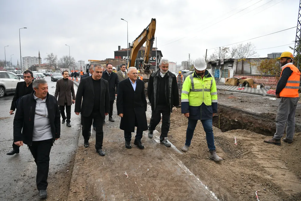 Başkan Büyükkılıç, Tacettinveli Mahallesi'ndeki Kartal Kavşağı Altyapı Çalışmalarını İnceledi