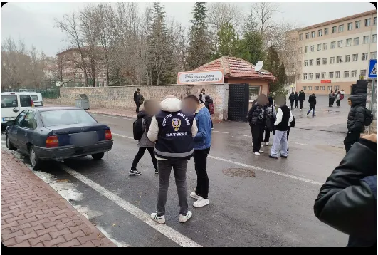 Kayseri'de Güvenlik Operasyonlarında 443 Yıl Hapis Cezalı 396 Kişi Yakalandı