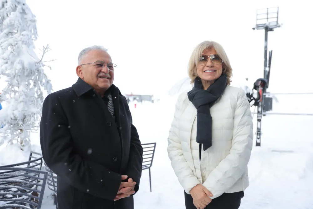 Başkan Büyükkılıç, Erciyes'te Eski Başbakan Çiller'i Ağırladı: "Dört Mevsim Turizmin Gurur Kaynağı"