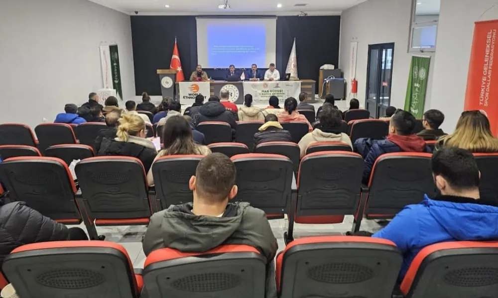 Mas Güreşi antrenörlük kursu başladı