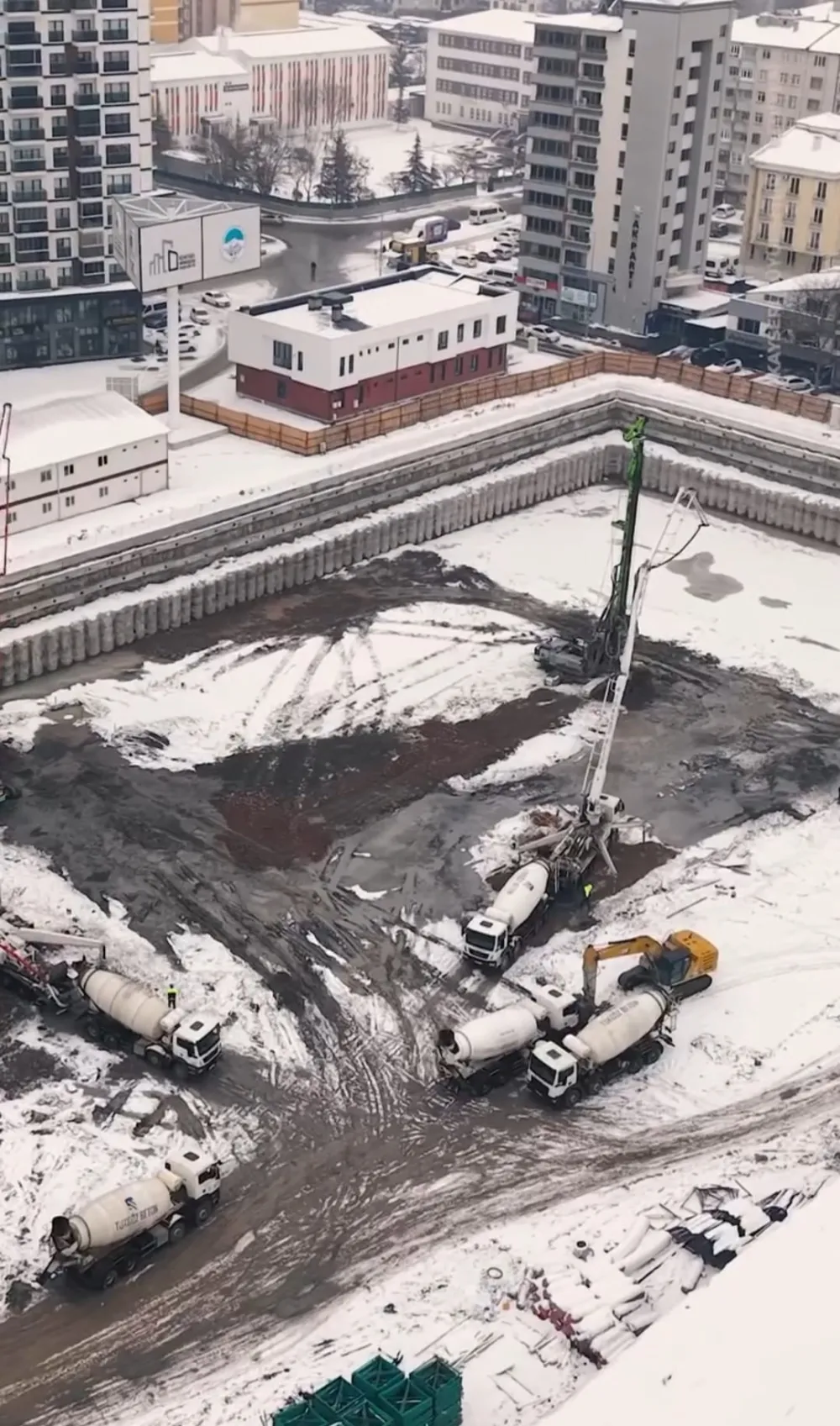 Sahabiye’de kentsel dönüşüm kışa rağmen sürüyor