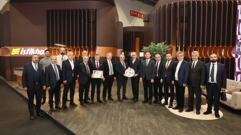 KTO, İstanbul’da düzenlenen mobilya fuarında Kayseri firmalarını yalnız bırakmadı 