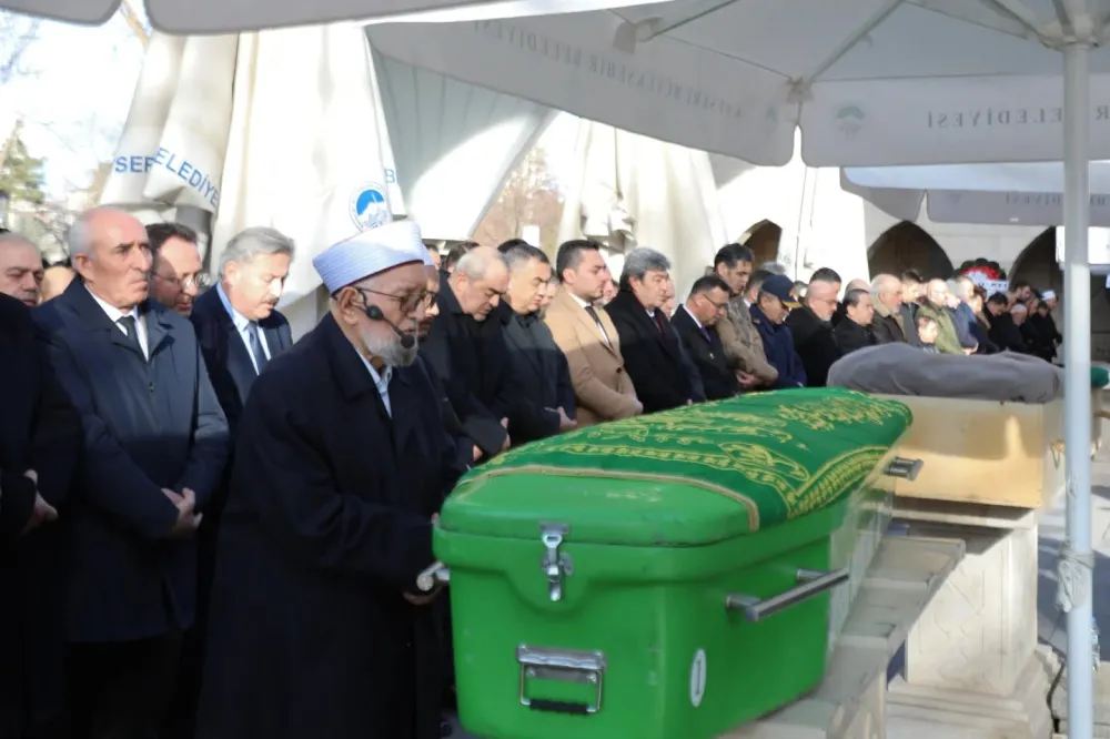 KAYSO Başkanı Büyüksimitci’nin hayatını kaybeden annesi toprağa verildi