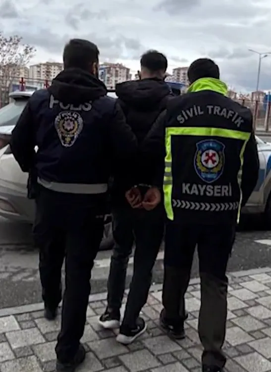 Kayseri’de trafik kurallarına uymayan 3 sürücüye ceza