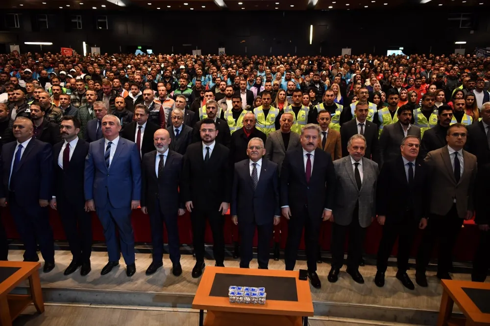 5 belediyede coşkulu toplu iş sözleşmesi töreni