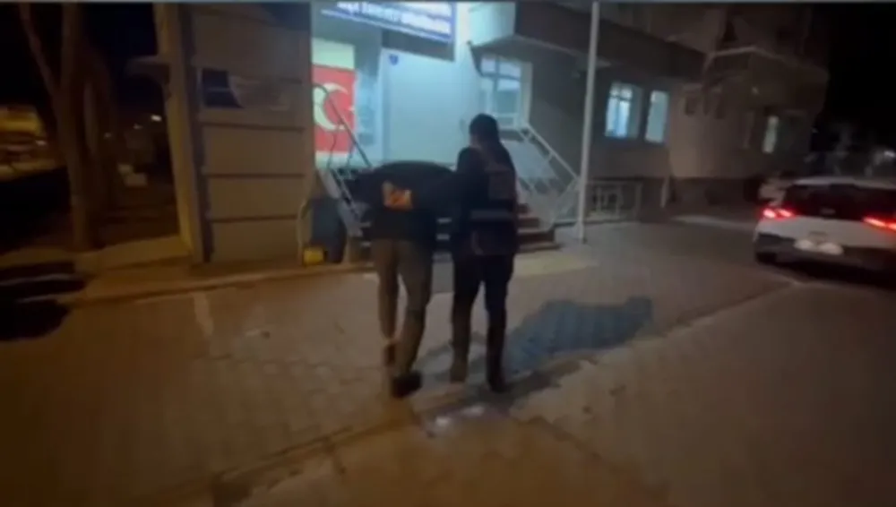 Otobüs akülerini çalan şüpheli yakalandı