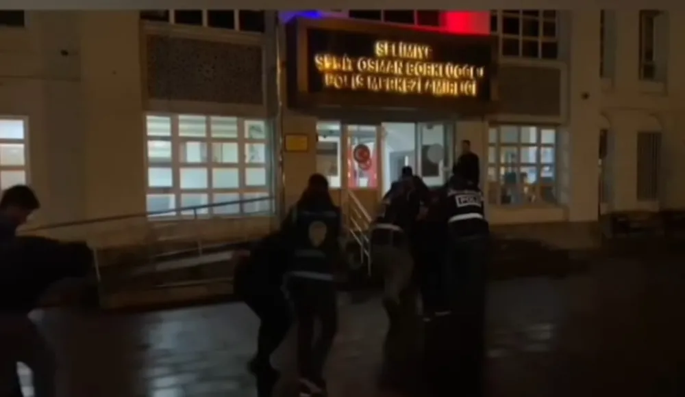 Trafikte "korna meselesi" kavgasında 6 gözaltı