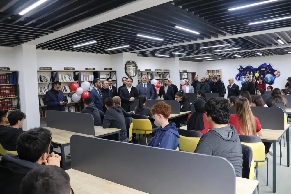 Yahyalı Mustafa Koyuncu Fen Lisesi’ne yeni kütüphane