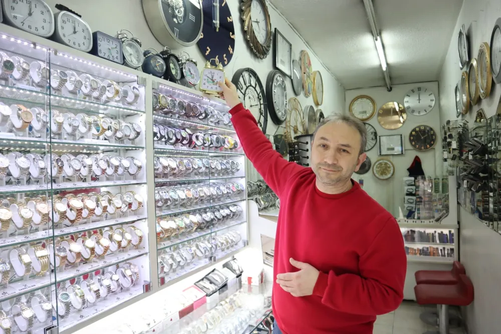 Ramazan’da sahurun nöbetçisi çalar saatlerin yerini telefon alarmları aldı