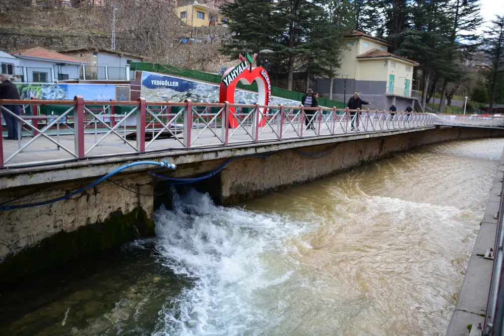 Yahyalı’da yoğun yağış sonrası Gözbaşı Havuzları’nda kontrollü tahliye