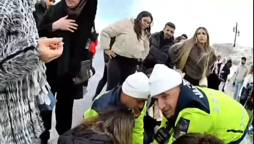 Erciyes’te fenalaşan kadın sürücüye jandarmadan müdahale