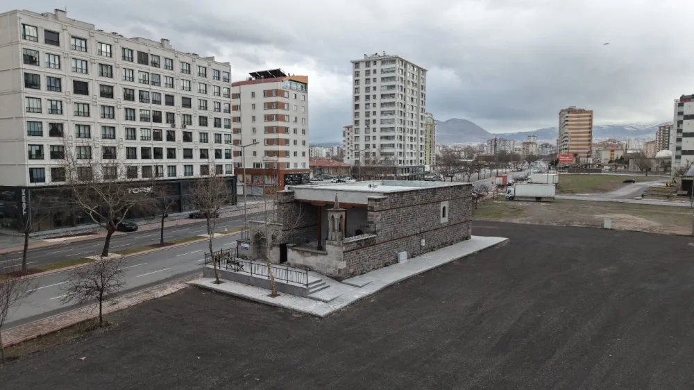 Restore edilen Tasmakıran Caminde ilk teravih heyecanı 