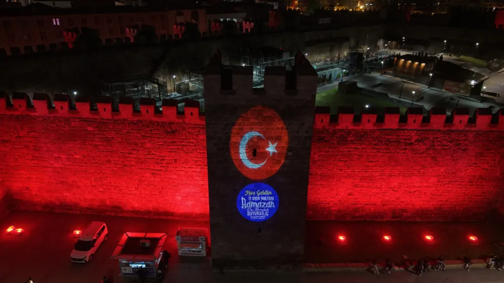 Kayseri’de Ramazan coşkusu ışıklandırmalarla taçlandı