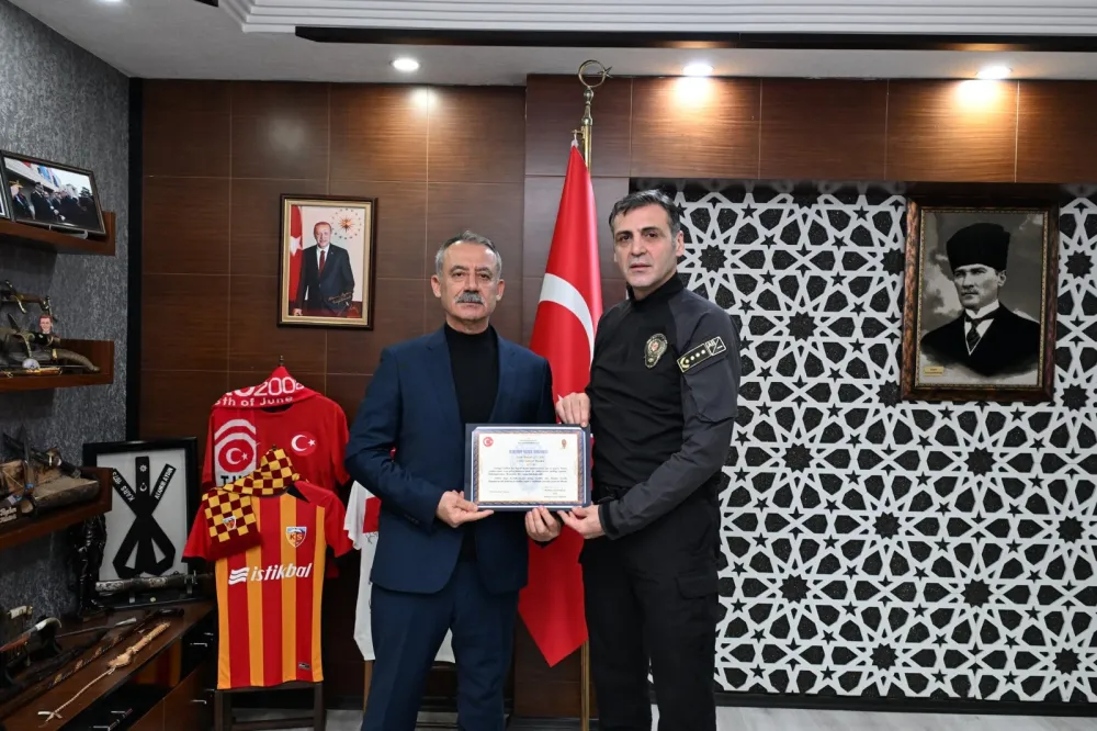 Yaş haddinden emekli polis müdüründen iddialara yanıt: Herhangi bir ilgim yok