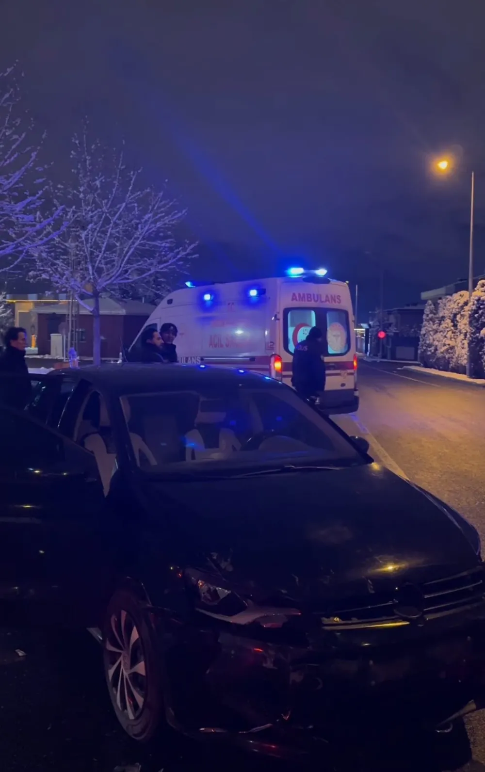 Talas'ta iki otomobil çarpıştı: 1 yaralı