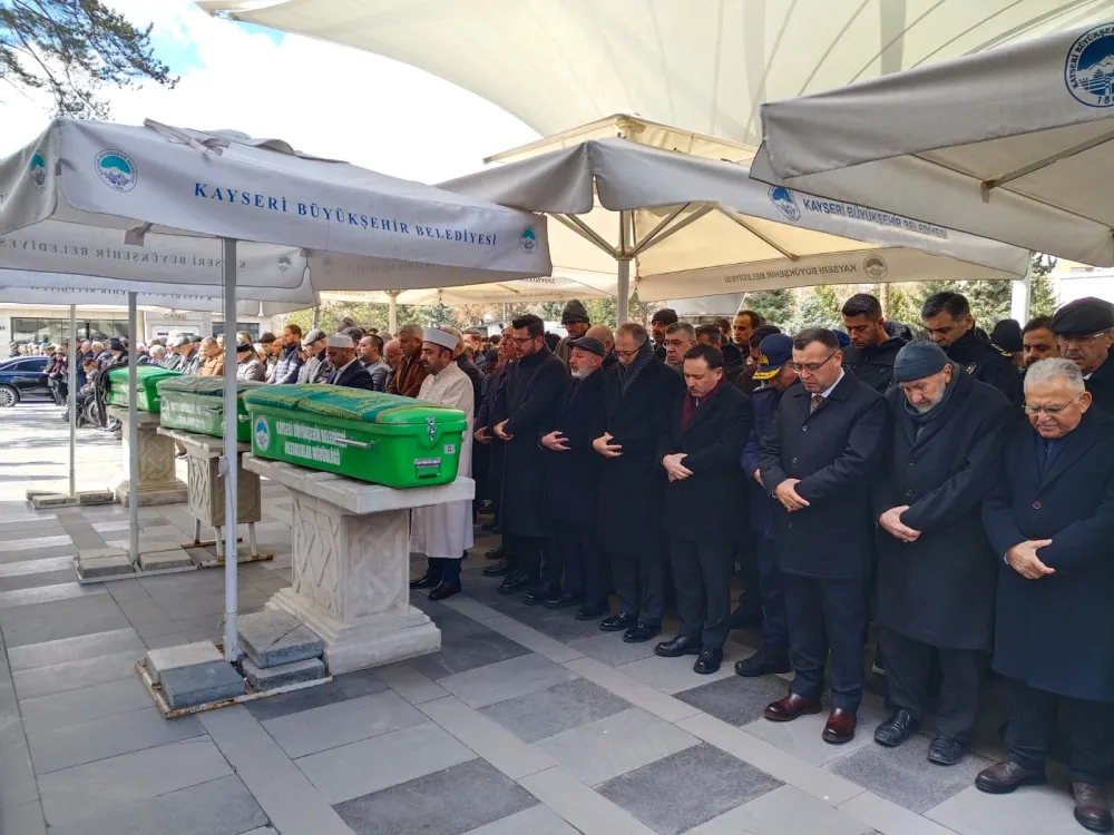 Başkan Çolakbayrakdar’ın hayatını kaybeden babası son yolculuğuna uğurlandı