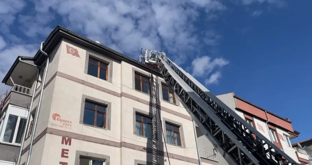Kayseri'de apartmanın bacasında yangın