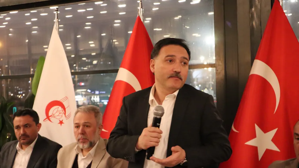 Vali Gökmen Çiçek: Al bayrağımız özgür ve hür bir şekilde dalgalanıyor