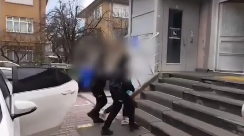 Kayseri'de aranan 2 hükümlü yakalandı 