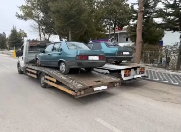 Kayseri'de araçlarıyla yarış yapan 2 sürücüye ceza