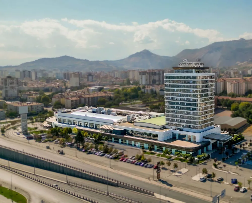 Hüma Grup CEO’su Feride Hande Batmaz: Yatırım ve yeniden yapılandırma sürecimizi planlandığı şekilde sürdürüyoruz