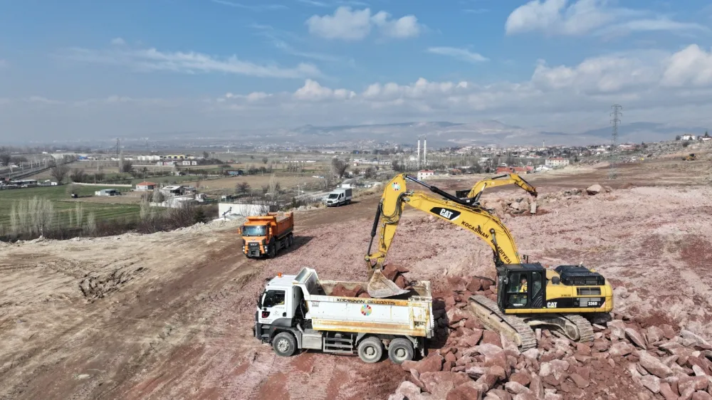 Başkan Çolakbayrakdar: GES projemizle kendi enerjimizi üreterek, belediyemizin giderlerini azaltacağız