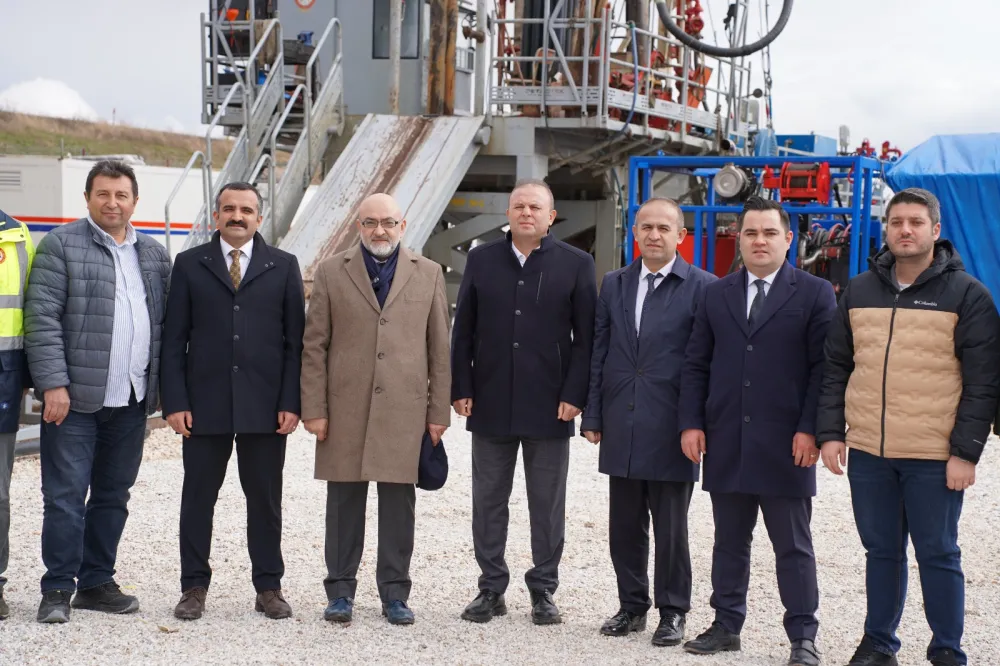 AK Parti'li Cıngı'dan Jeotermal Kaynaklı Sera OTB'ye ziyaret 