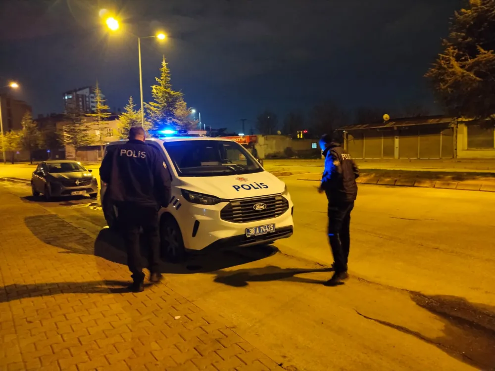 Kayseri'de bıçaklı kavga: 2 yaralı