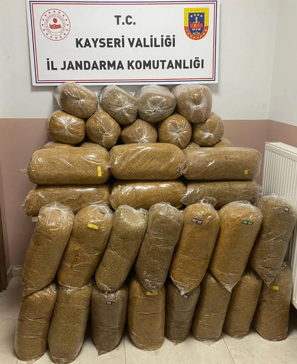 Kayseri’de 400 kilo kaçak tütün ele geçirildi
